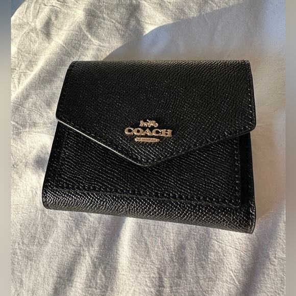Coach Leather Wallet - Picture 1 of 3